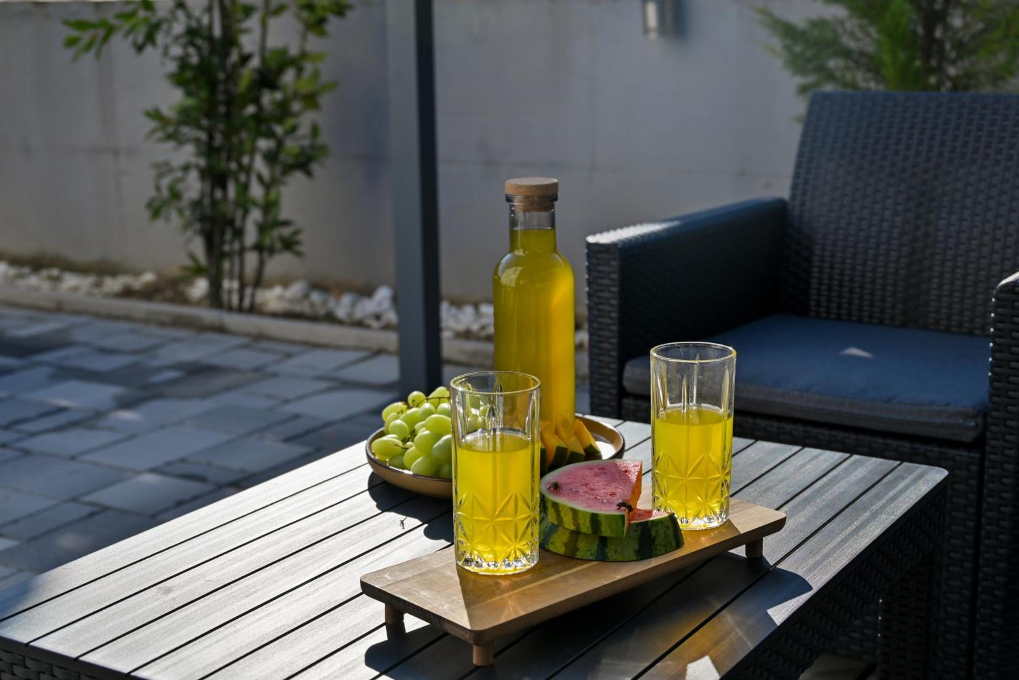 Luxury Apartment With Garden Jacuzzi And Wellness 特罗吉尔 外观 照片